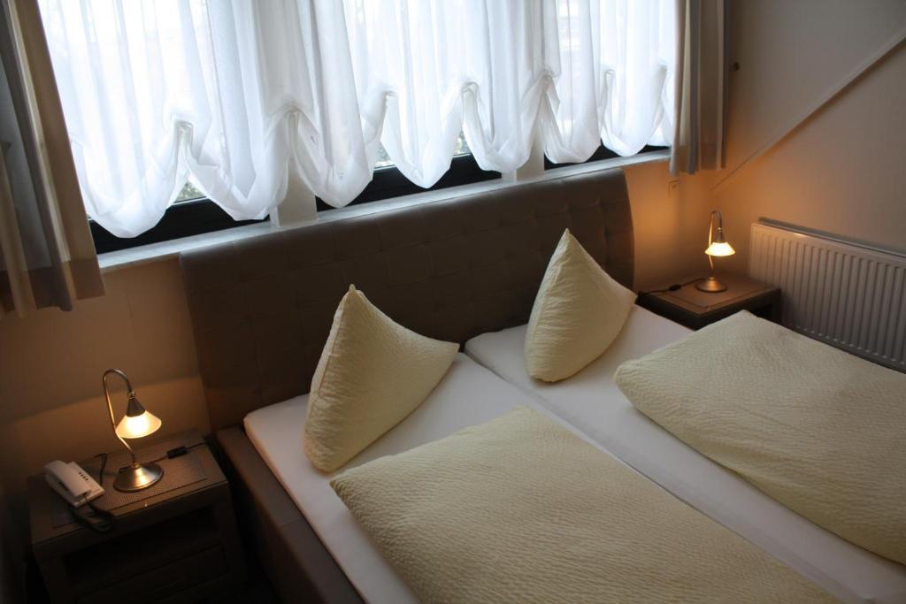 Hotel Zum Kuehlen Grunde Minden  Kamer foto