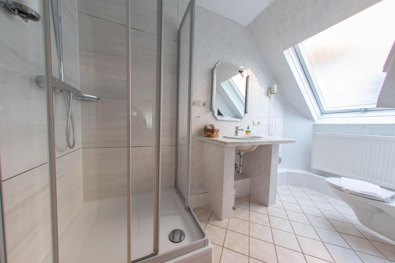 Hotel Zum Kuehlen Grunde Minden  Buitenkant foto