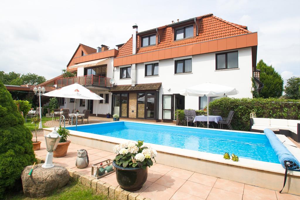 Hotel Zum Kuehlen Grunde Minden  Buitenkant foto