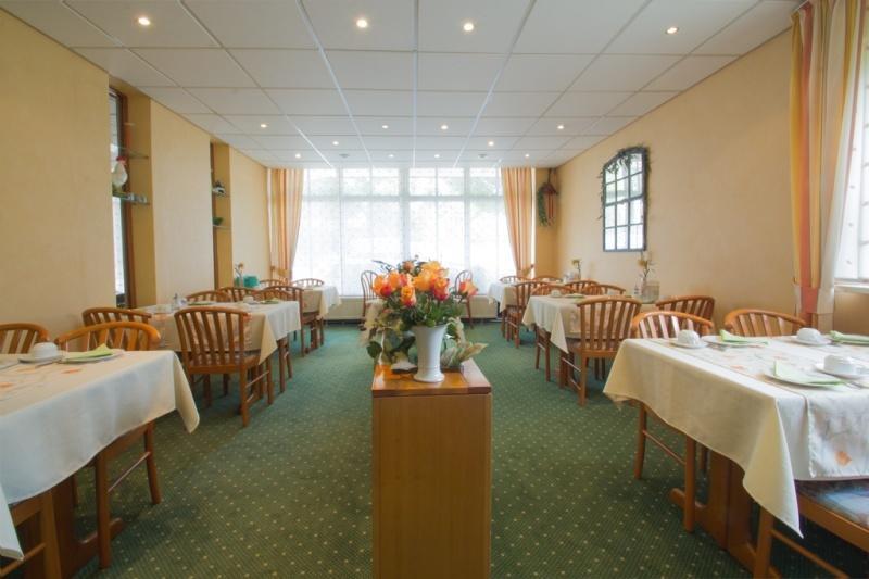 Hotel Zum Kuehlen Grunde Minden  Buitenkant foto